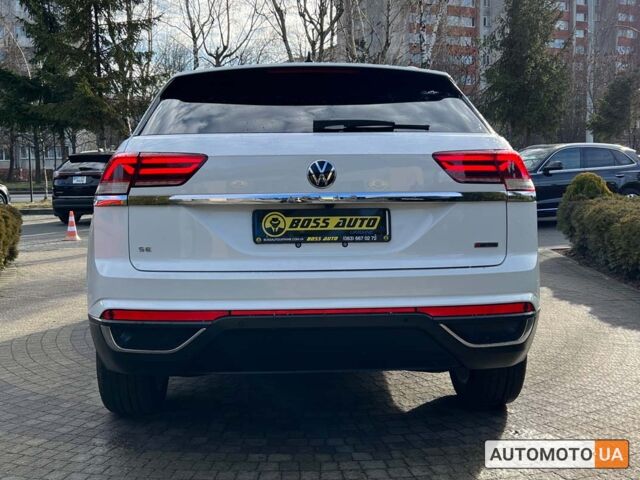 Белый Фольксваген Atlas Cross Sport, объемом двигателя 2 л и пробегом 55 тыс. км за 30800 $, фото 5 на Automoto.ua