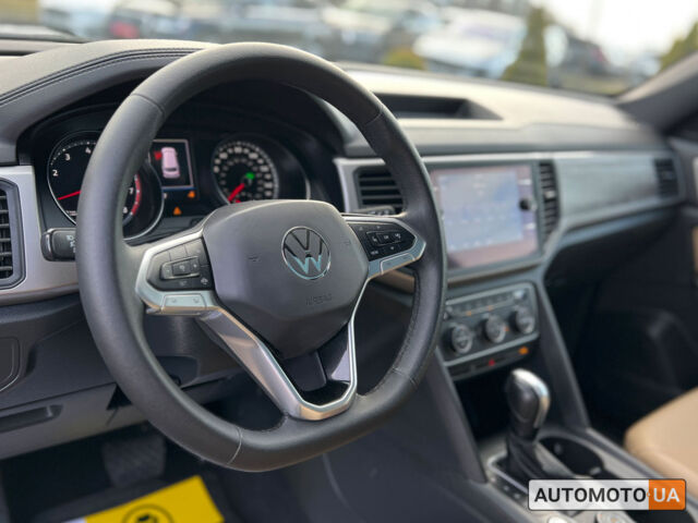 Белый Фольксваген Atlas Cross Sport, объемом двигателя 2 л и пробегом 55 тыс. км за 30800 $, фото 24 на Automoto.ua