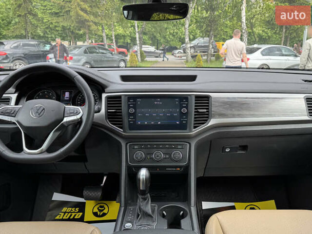 Белый Фольксваген Atlas Cross Sport, объемом двигателя 2 л и пробегом 55 тыс. км за 29350 $, фото 12 на Automoto.ua