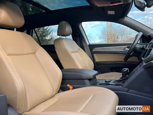Белый Фольксваген Atlas Cross Sport, объемом двигателя 2 л и пробегом 55 тыс. км за 30800 $, фото 12 на Automoto.ua