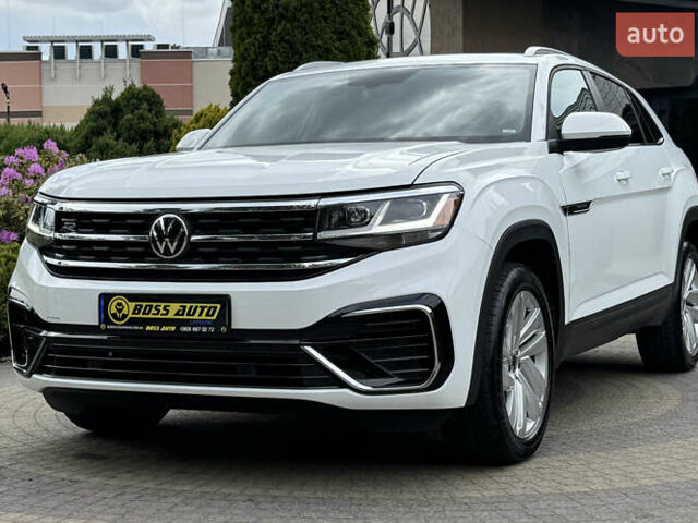 Белый Фольксваген Atlas Cross Sport, объемом двигателя 2 л и пробегом 55 тыс. км за 29350 $, фото 2 на Automoto.ua