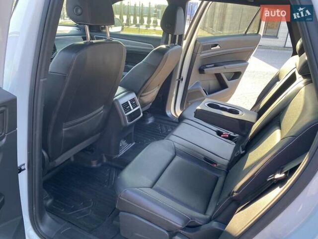 Білий Фольксваген Atlas Cross Sport, об'ємом двигуна 3.6 л та пробігом 67 тис. км за 25500 $, фото 11 на Automoto.ua