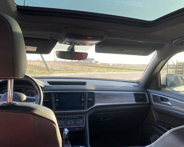 Білий Фольксваген Atlas Cross Sport, об'ємом двигуна 3.6 л та пробігом 67 тис. км за 25500 $, фото 2 на Automoto.ua