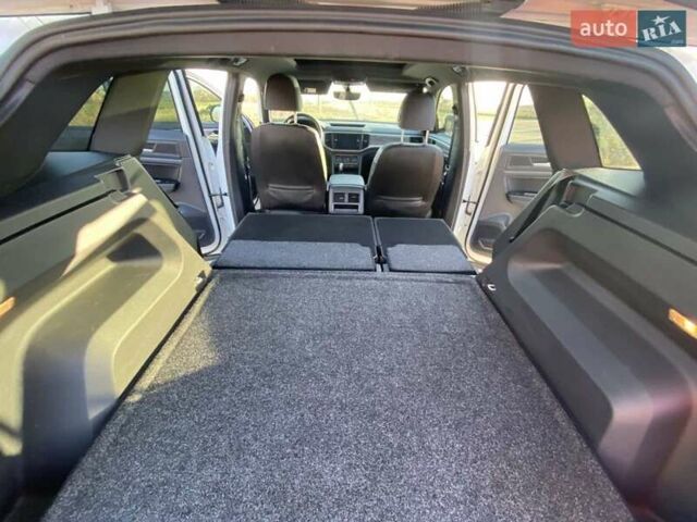 Білий Фольксваген Atlas Cross Sport, об'ємом двигуна 3.6 л та пробігом 67 тис. км за 25500 $, фото 15 на Automoto.ua