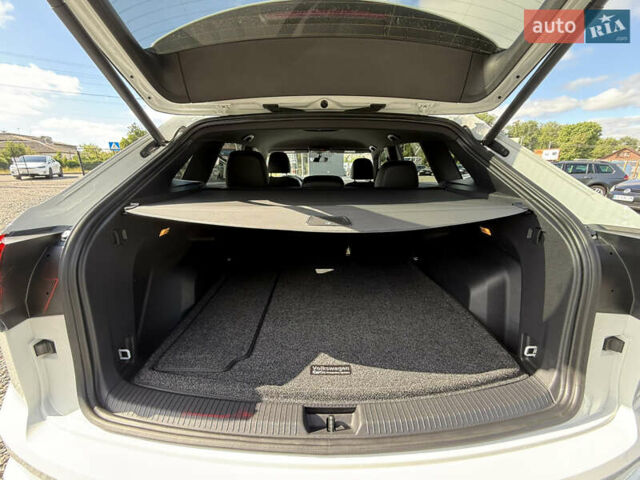 Білий Фольксваген Atlas Cross Sport, об'ємом двигуна 3.6 л та пробігом 125 тис. км за 29500 $, фото 9 на Automoto.ua