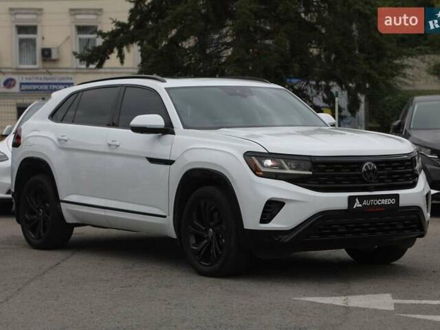 Белый Фольксваген Atlas Cross Sport, объемом двигателя 3.6 л и пробегом 84 тыс. км за 32000 $, фото 2 на Automoto.ua