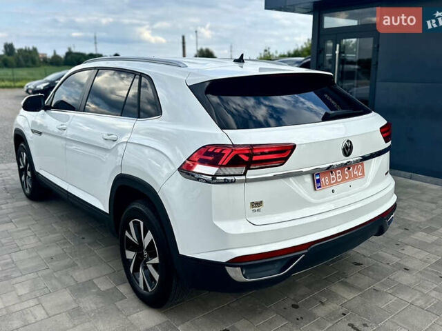Белый Фольксваген Atlas Cross Sport, объемом двигателя 2 л и пробегом 73 тыс. км за 23500 $, фото 7 на Automoto.ua