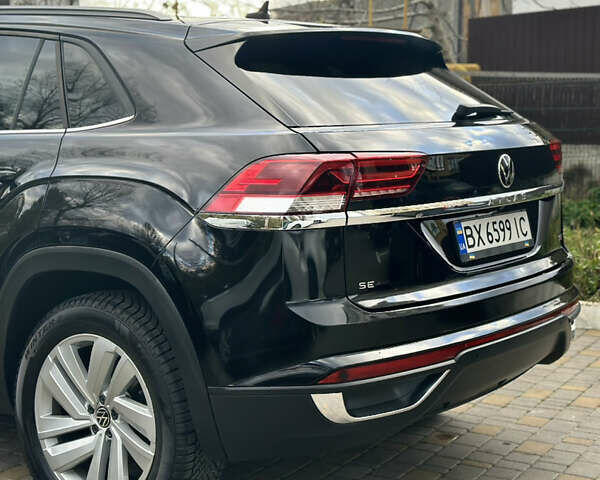 Черный Фольксваген Atlas Cross Sport, объемом двигателя 2 л и пробегом 121 тыс. км за 25950 $, фото 12 на Automoto.ua