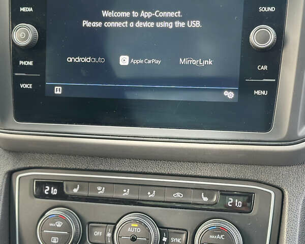 Черный Фольксваген Atlas Cross Sport, объемом двигателя 2 л и пробегом 121 тыс. км за 25950 $, фото 21 на Automoto.ua