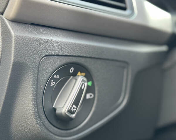 Черный Фольксваген Atlas Cross Sport, объемом двигателя 2 л и пробегом 121 тыс. км за 25950 $, фото 23 на Automoto.ua