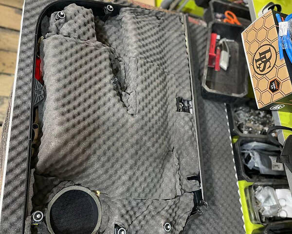 Черный Фольксваген Atlas Cross Sport, объемом двигателя 2 л и пробегом 121 тыс. км за 25950 $, фото 56 на Automoto.ua