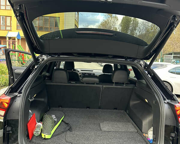 Черный Фольксваген Atlas Cross Sport, объемом двигателя 2 л и пробегом 121 тыс. км за 25950 $, фото 37 на Automoto.ua