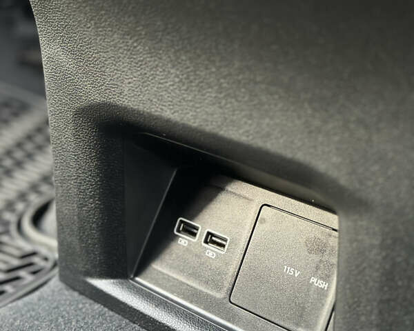 Черный Фольксваген Atlas Cross Sport, объемом двигателя 2 л и пробегом 121 тыс. км за 25950 $, фото 34 на Automoto.ua