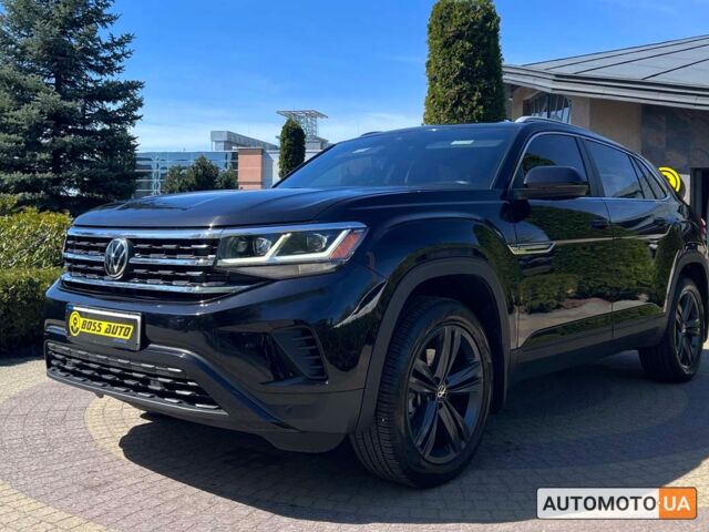 Черный Фольксваген Atlas Cross Sport, объемом двигателя 2 л и пробегом 30 тыс. км за 29400 $, фото 2 на Automoto.ua