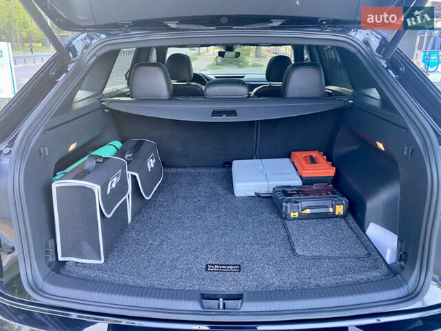 Черный Фольксваген Atlas Cross Sport, объемом двигателя 3.6 л и пробегом 45 тыс. км за 41500 $, фото 29 на Automoto.ua