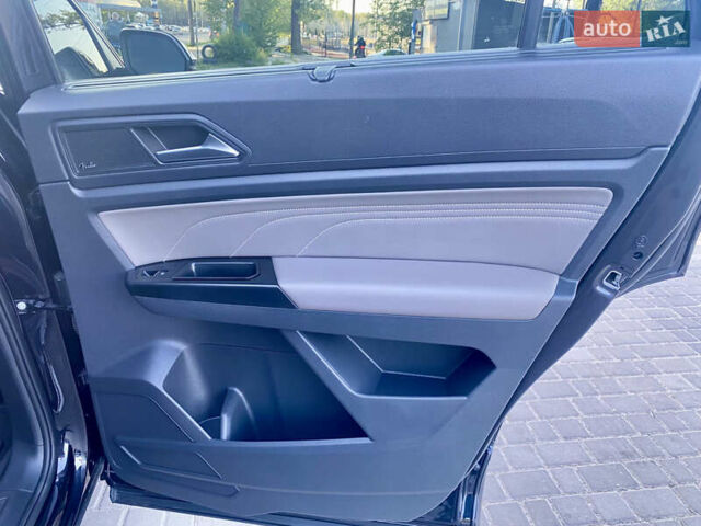 Черный Фольксваген Atlas Cross Sport, объемом двигателя 3.6 л и пробегом 45 тыс. км за 41500 $, фото 21 на Automoto.ua