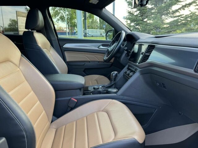 Черный Фольксваген Atlas Cross Sport, объемом двигателя 3.6 л и пробегом 54 тыс. км за 32500 $, фото 13 на Automoto.ua