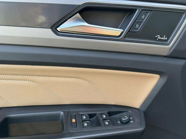 Черный Фольксваген Atlas Cross Sport, объемом двигателя 3.6 л и пробегом 54 тыс. км за 32500 $, фото 10 на Automoto.ua