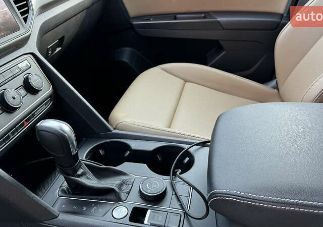 Черный Фольксваген Atlas Cross Sport, объемом двигателя 3.6 л и пробегом 120 тыс. км за 26500 $, фото 15 на Automoto.ua
