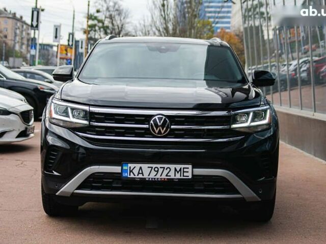 Черный Фольксваген Atlas Cross Sport, объемом двигателя 3.6 л и пробегом 70 тыс. км за 30350 $, фото 2 на Automoto.ua