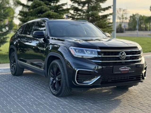 Черный Фольксваген Atlas Cross Sport, объемом двигателя 3.6 л и пробегом 54 тыс. км за 32500 $, фото 2 на Automoto.ua