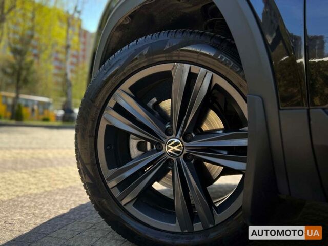 Черный Фольксваген Atlas Cross Sport, объемом двигателя 2 л и пробегом 30 тыс. км за 29400 $, фото 25 на Automoto.ua