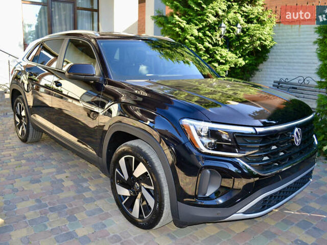 Черный Фольксваген Atlas Cross Sport, объемом двигателя 2 л и пробегом 3 тыс. км за 65000 $, фото 1 на Automoto.ua