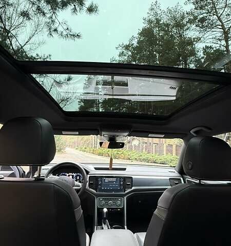 Сірий Фольксваген Atlas Cross Sport, об'ємом двигуна 3.6 л та пробігом 59 тис. км за 38500 $, фото 14 на Automoto.ua