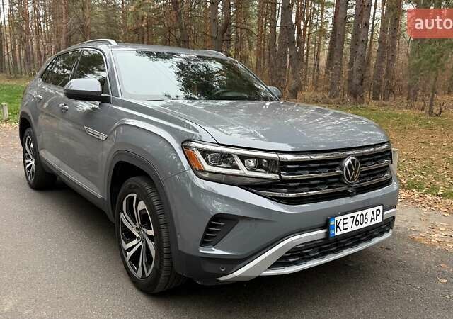 Сірий Фольксваген Atlas Cross Sport, об'ємом двигуна 3.6 л та пробігом 59 тис. км за 38500 $, фото 4 на Automoto.ua