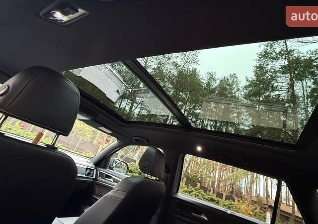 Сірий Фольксваген Atlas Cross Sport, об'ємом двигуна 3.6 л та пробігом 59 тис. км за 38500 $, фото 16 на Automoto.ua