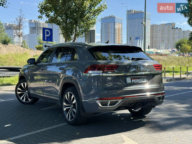 Серый Фольксваген Atlas Cross Sport, объемом двигателя 3.6 л и пробегом 52 тыс. км за 32499 $, фото 4 на Automoto.ua