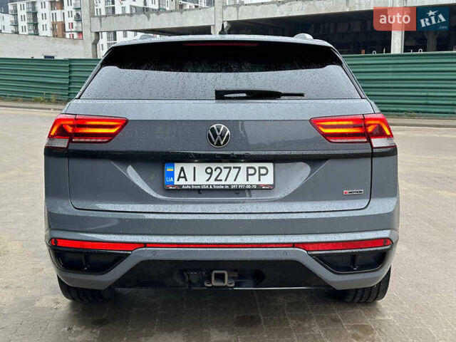 Серый Фольксваген Atlas Cross Sport, объемом двигателя 3.6 л и пробегом 86 тыс. км за 27000 $, фото 5 на Automoto.ua
