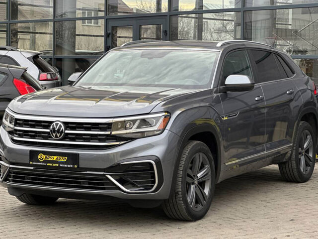 Серый Фольксваген Atlas Cross Sport, объемом двигателя 3.6 л и пробегом 84 тыс. км за 33900 $, фото 2 на Automoto.ua