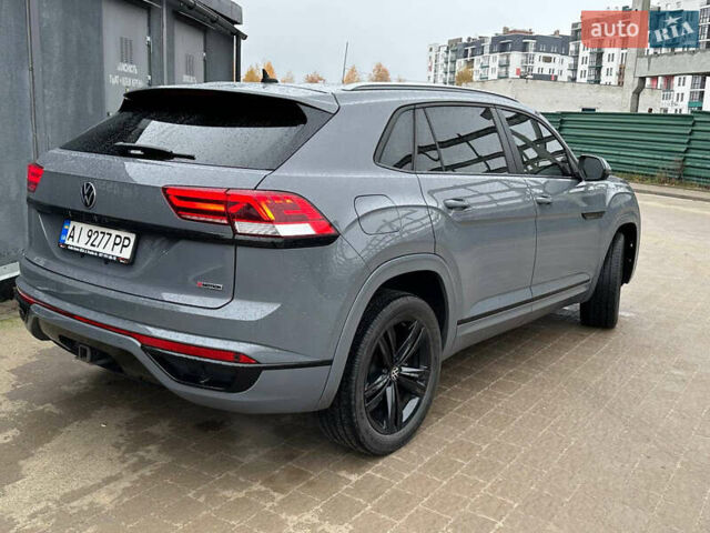 Серый Фольксваген Atlas Cross Sport, объемом двигателя 3.6 л и пробегом 86 тыс. км за 27000 $, фото 3 на Automoto.ua