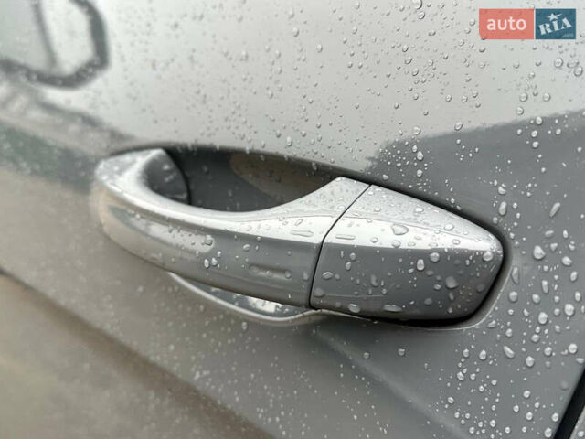 Серый Фольксваген Atlas Cross Sport, объемом двигателя 3.6 л и пробегом 86 тыс. км за 27000 $, фото 7 на Automoto.ua