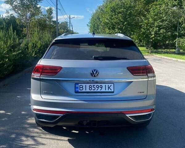 Серый Фольксваген Atlas Cross Sport, объемом двигателя 3.6 л и пробегом 96 тыс. км за 31500 $, фото 6 на Automoto.ua