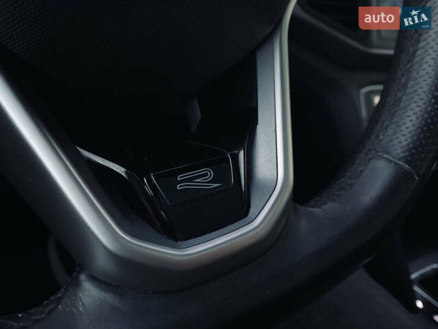 Серый Фольксваген Atlas Cross Sport, объемом двигателя 3.6 л и пробегом 86 тыс. км за 27000 $, фото 20 на Automoto.ua