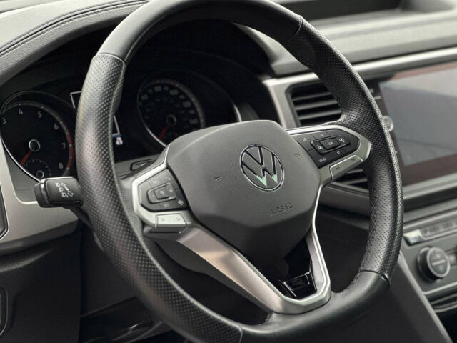 Серый Фольксваген Atlas Cross Sport, объемом двигателя 3.6 л и пробегом 84 тыс. км за 33900 $, фото 11 на Automoto.ua