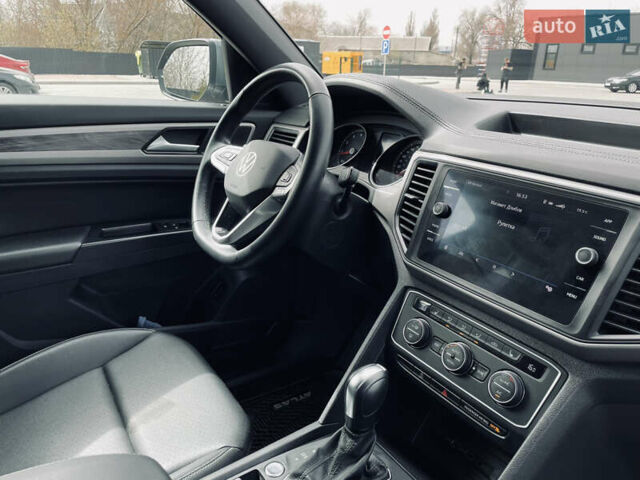Сірий Фольксваген Atlas Cross Sport, об'ємом двигуна 3.6 л та пробігом 5 тис. км за 26200 $, фото 22 на Automoto.ua