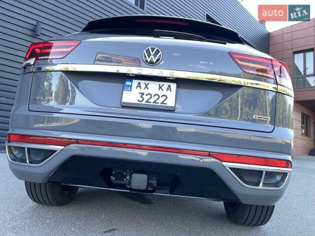 Серый Фольксваген Atlas Cross Sport, объемом двигателя 3.6 л и пробегом 22 тыс. км за 35000 $, фото 30 на Automoto.ua