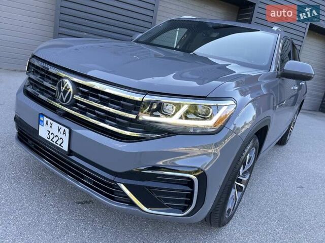 Серый Фольксваген Atlas Cross Sport, объемом двигателя 3.6 л и пробегом 22 тыс. км за 35000 $, фото 5 на Automoto.ua