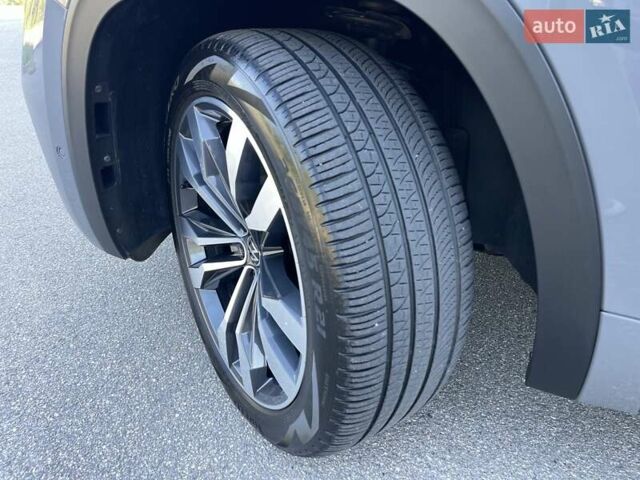 Сірий Фольксваген Atlas Cross Sport, об'ємом двигуна 3.6 л та пробігом 28 тис. км за 33500 $, фото 49 на Automoto.ua