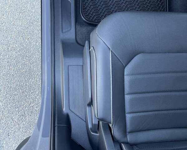 Сірий Фольксваген Atlas Cross Sport, об'ємом двигуна 3.6 л та пробігом 28 тис. км за 33500 $, фото 86 на Automoto.ua