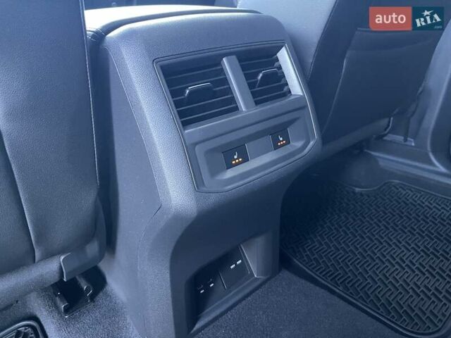 Сірий Фольксваген Atlas Cross Sport, об'ємом двигуна 3.6 л та пробігом 28 тис. км за 33500 $, фото 85 на Automoto.ua