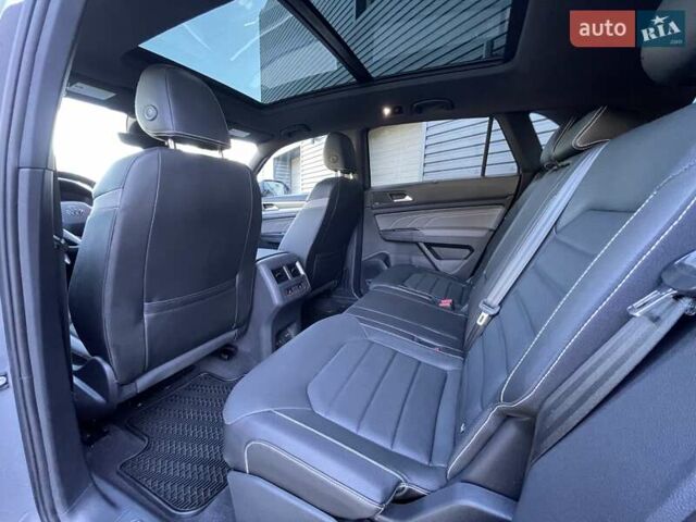Сірий Фольксваген Atlas Cross Sport, об'ємом двигуна 3.6 л та пробігом 28 тис. км за 33500 $, фото 84 на Automoto.ua
