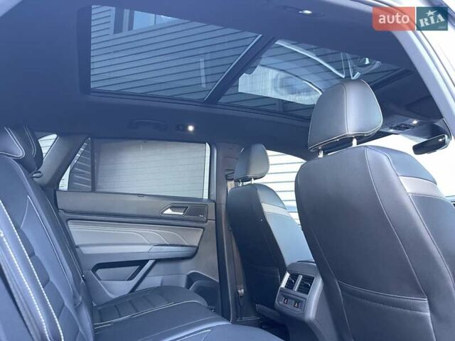 Сірий Фольксваген Atlas Cross Sport, об'ємом двигуна 3.6 л та пробігом 28 тис. км за 33500 $, фото 98 на Automoto.ua