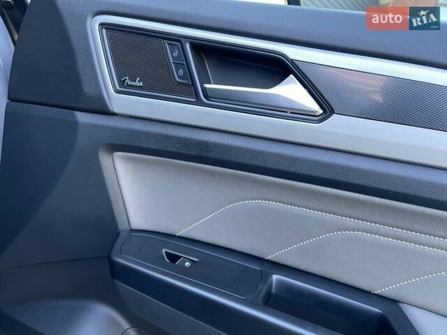 Сірий Фольксваген Atlas Cross Sport, об'ємом двигуна 3.6 л та пробігом 28 тис. км за 33500 $, фото 117 на Automoto.ua