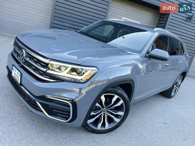Серый Фольксваген Atlas Cross Sport, объемом двигателя 3.6 л и пробегом 22 тыс. км за 35000 $, фото 25 на Automoto.ua