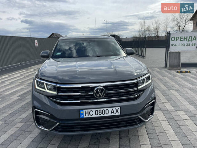 Серый Фольксваген Atlas Cross Sport, объемом двигателя 3.6 л и пробегом 95 тыс. км за 26000 $, фото 2 на Automoto.ua