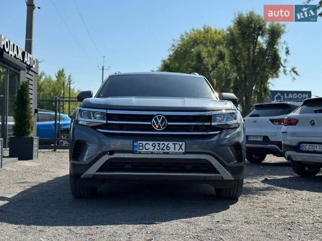 Серый Фольксваген Atlas Cross Sport, объемом двигателя 3.6 л и пробегом 56 тыс. км за 32000 $, фото 9 на Automoto.ua